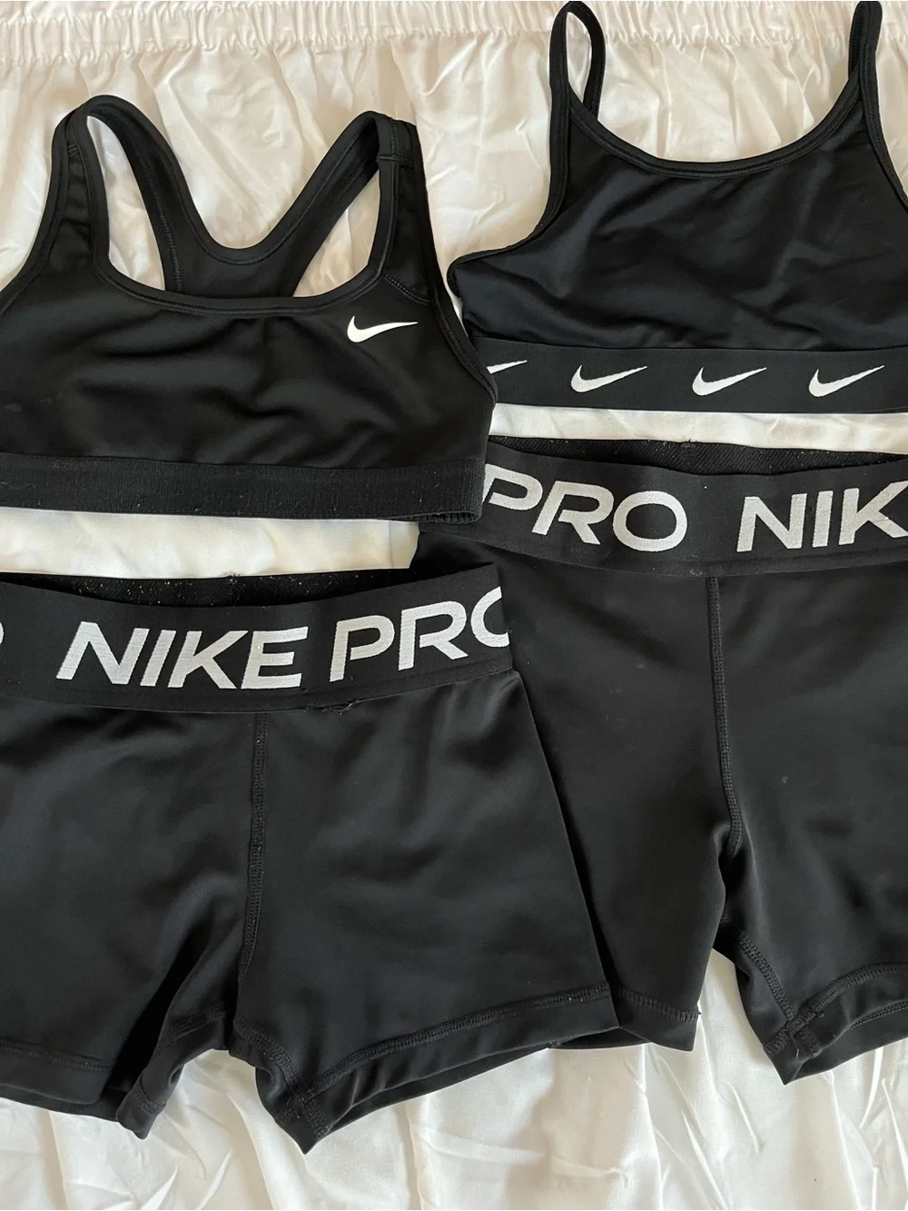 Nike Black & White Pro Athletic Bra and Shorts Set - Picture 1 of 2